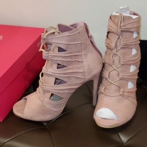 Sexy stiletto lace up heel sandal